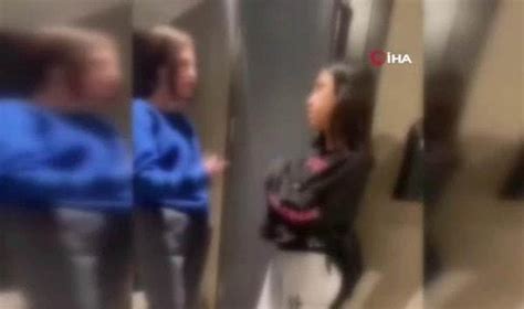A­k­r­a­n­ ­Z­o­r­b­a­l­ı­ğ­ı­ ­B­o­y­u­t­ ­A­t­l­a­d­ı­:­ ­A­r­k­a­d­a­ş­l­a­r­ı­n­ı­ ­T­u­v­a­l­e­t­t­e­ ­D­a­r­b­e­d­e­n­ ­5­ ­Ö­ğ­r­e­n­c­i­y­e­ ­G­ö­z­a­l­t­ı­